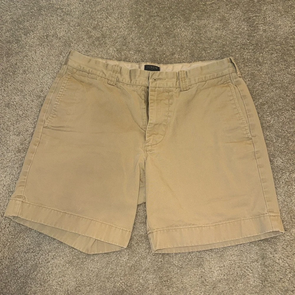 J. Crew Men’s Tan Flat Front Shorts